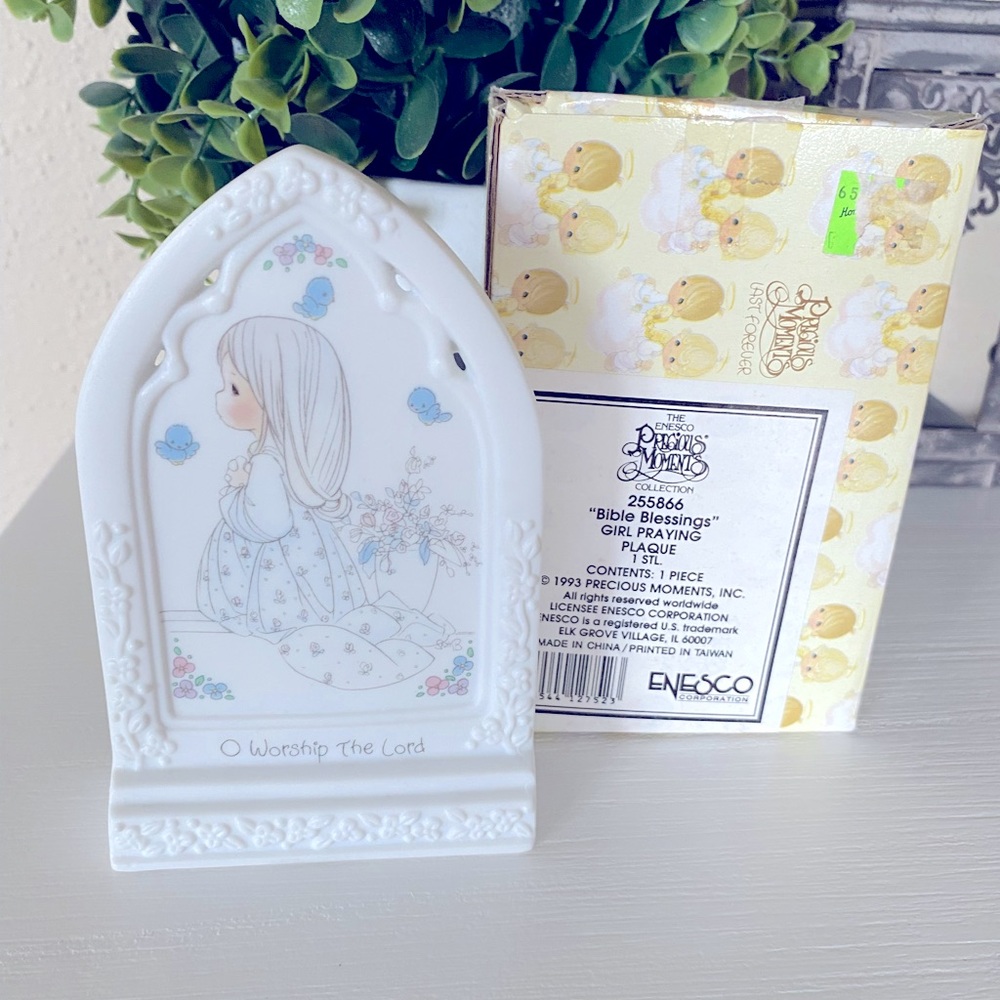 Precious Moments 1993 Porcelain Window Plaque Worship the Lord 255866